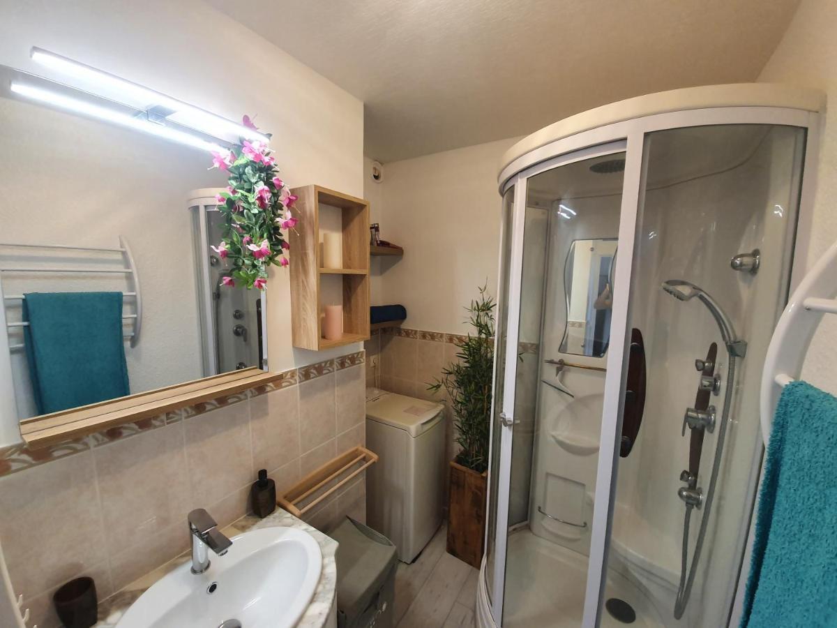 L'Exotique ! Apartamento Gréoux-les-Bains Exterior foto